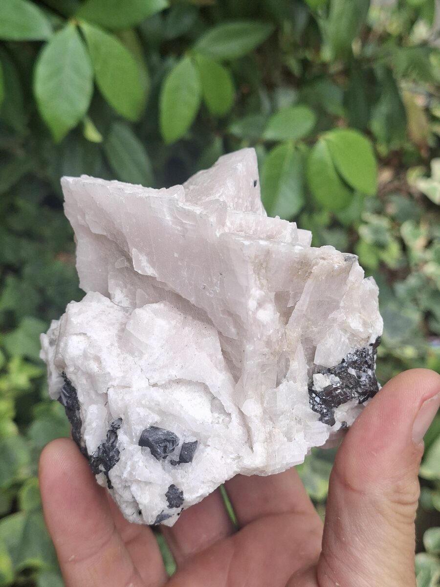 Pierre brute de Manganocalcite | Boutique suisse de minéraux du monde